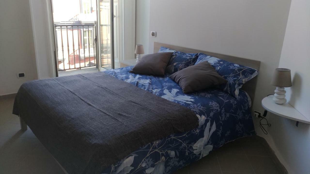 Ambo: 55 E 72 Appartement