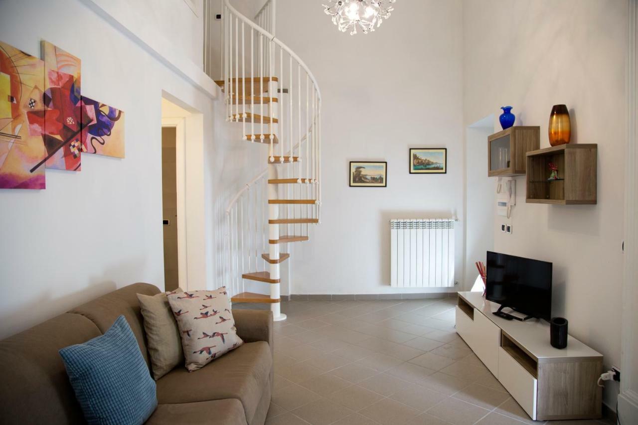 Appartement Ambo: 55 E 72 Naples